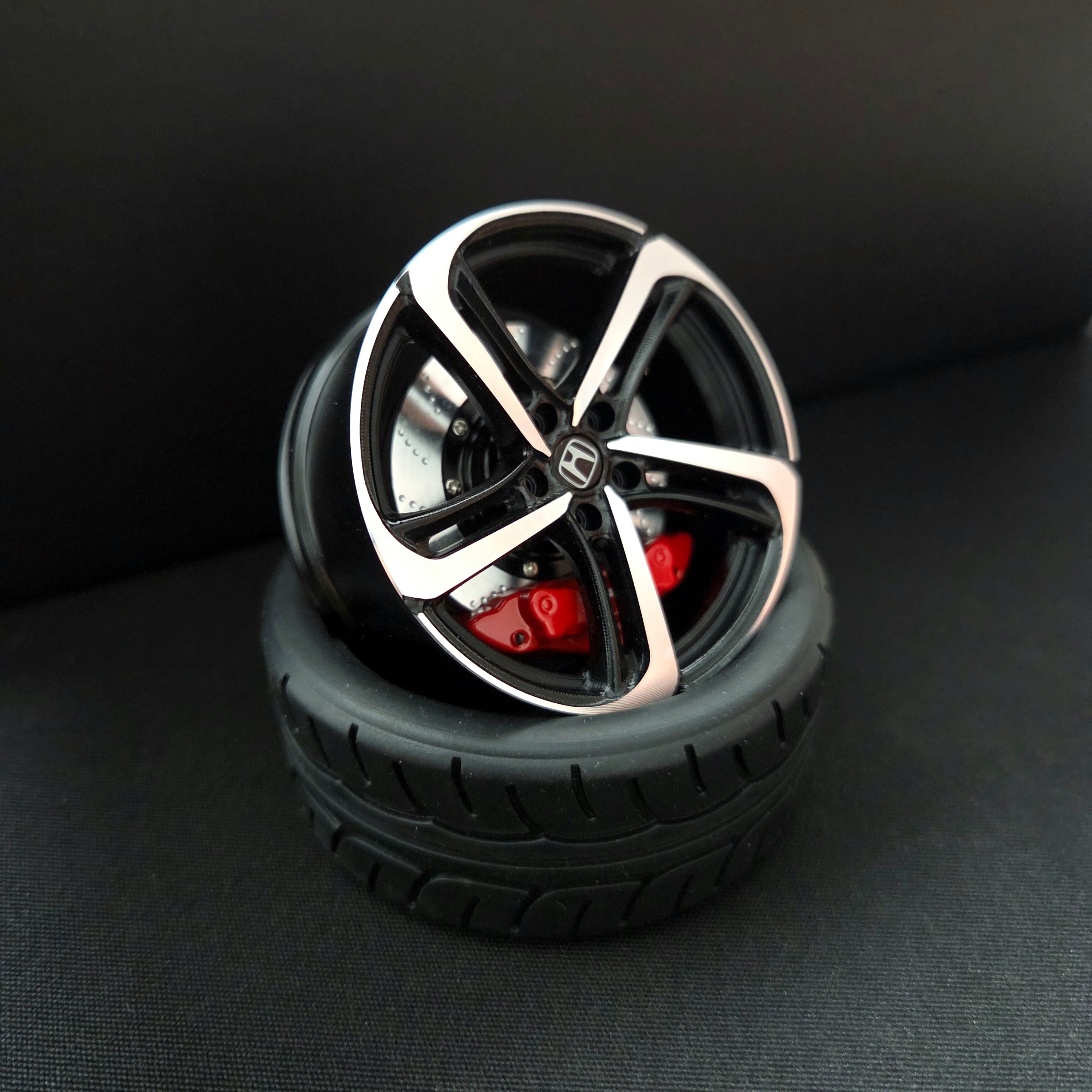 Forged Wheel Hub Car Air Vent Aromatherapy Ornament - Premium Car Culture & Tuning Inspired Freshener
